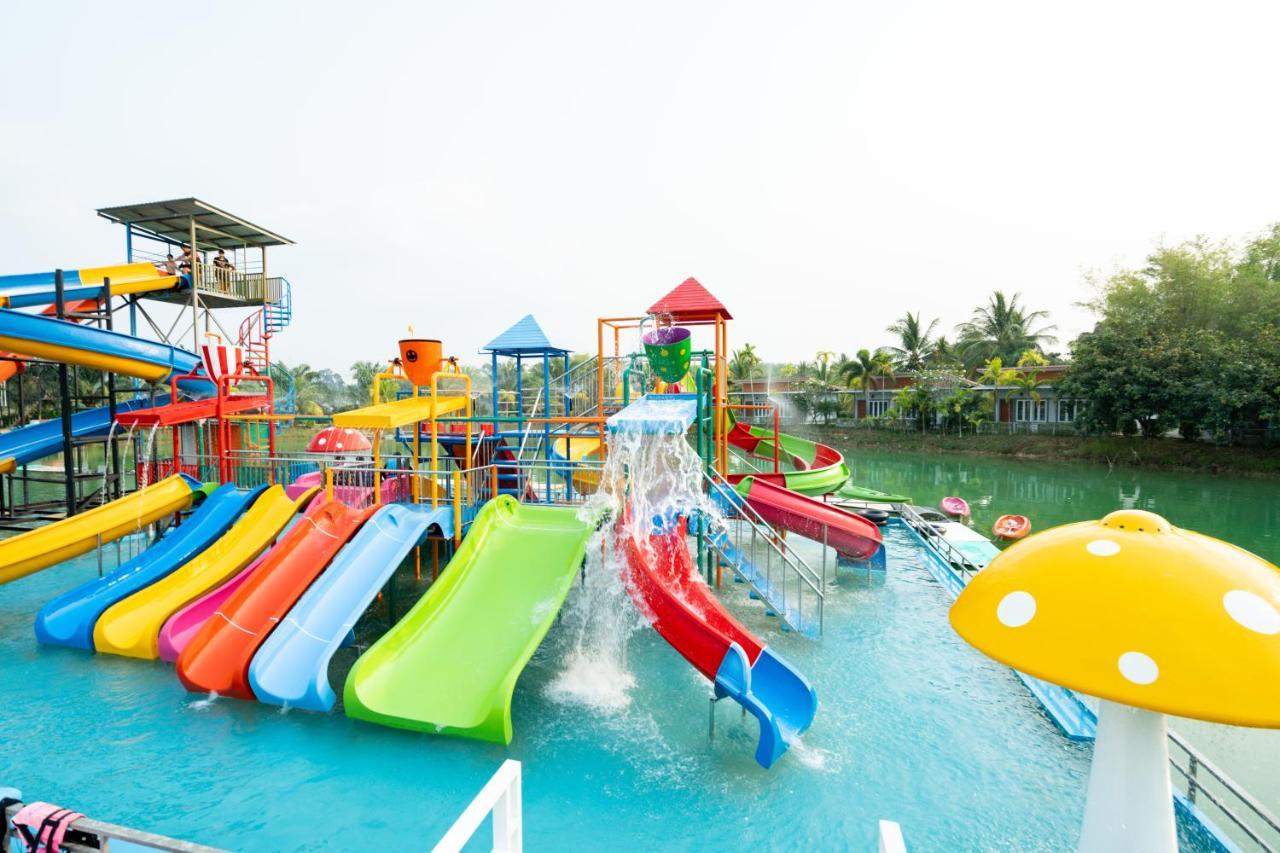 Lamphurai Riverside Resort And Spa Трат Екстериор снимка
