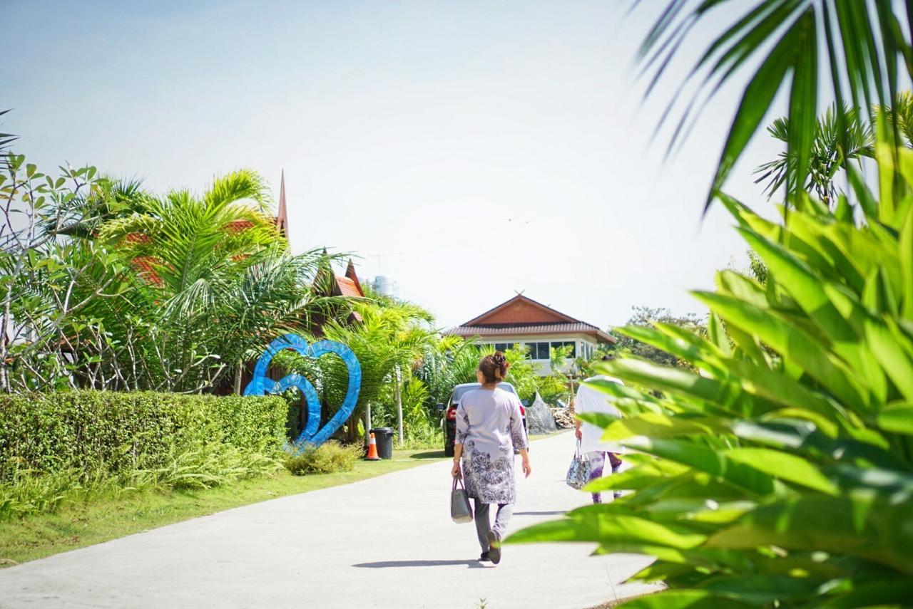 Lamphurai Riverside Resort And Spa Трат Екстериор снимка